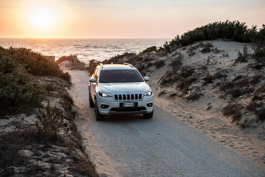  Jeep Cherokee Overland (KL) 2018 года  (WW) (фото 14 из 58)